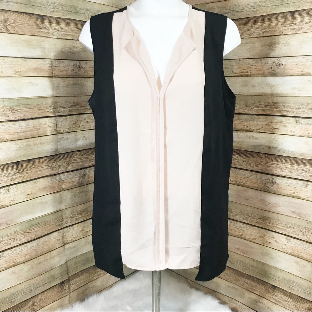 Mossimo cream and black sleeveless blouse
